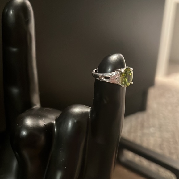 NWOT | Hidden Gems Ring | Green Stone - Picture 3 of 4